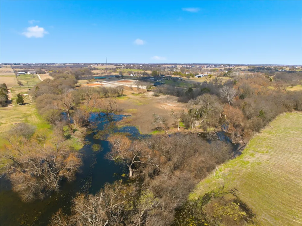 2303 Pilgrim Lane Lorena, TX 76655