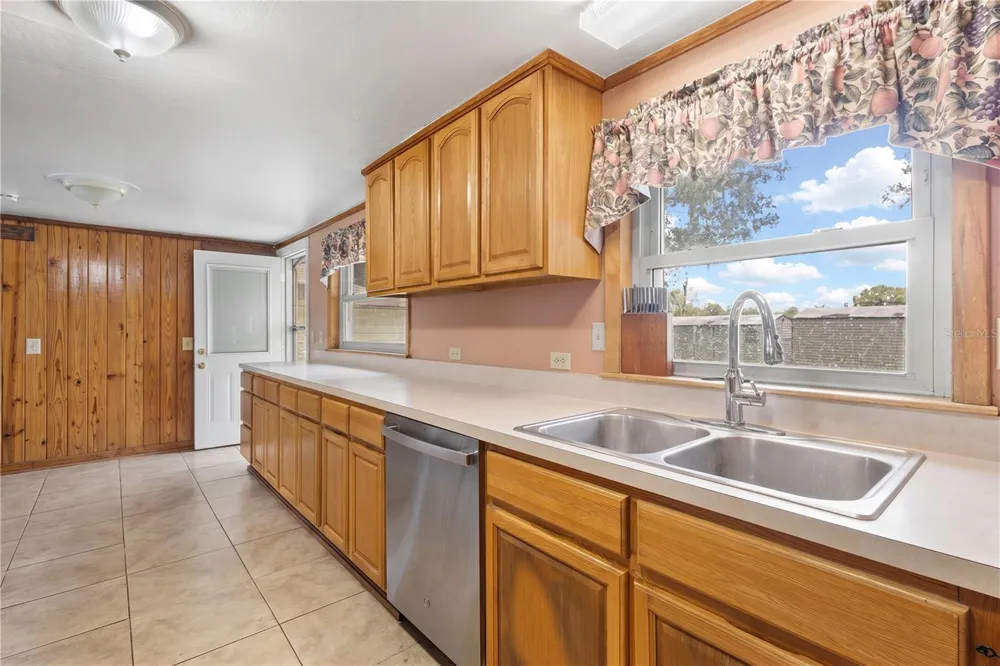604 W MARKET ROAD Starke, FL 32091