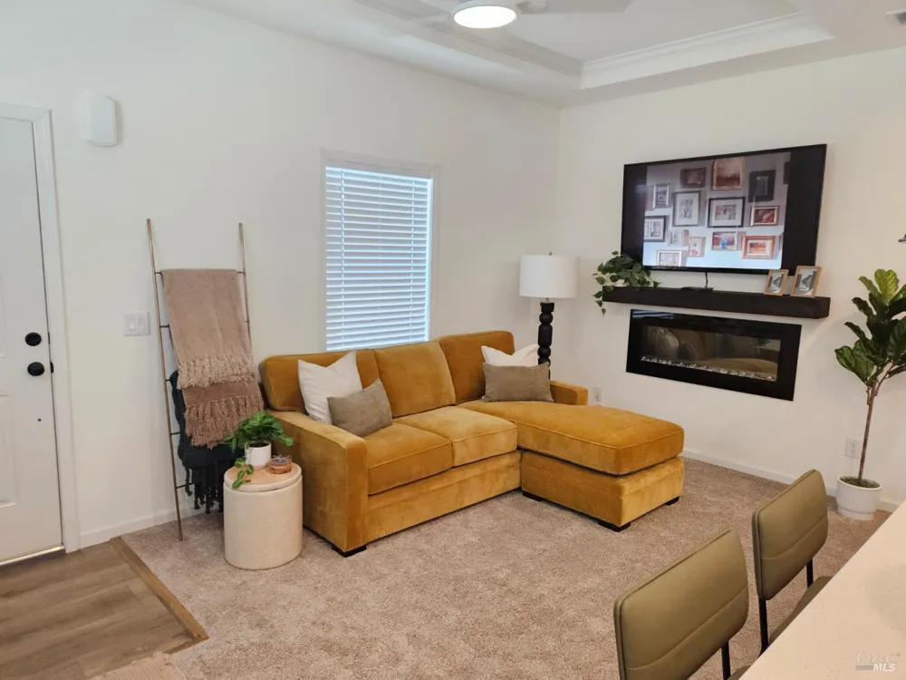 3142 Loretta Way ##27 Santa Rosa, CA 95403