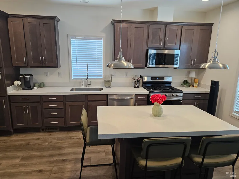 3142 Loretta Way ##27 Santa Rosa, CA 95403