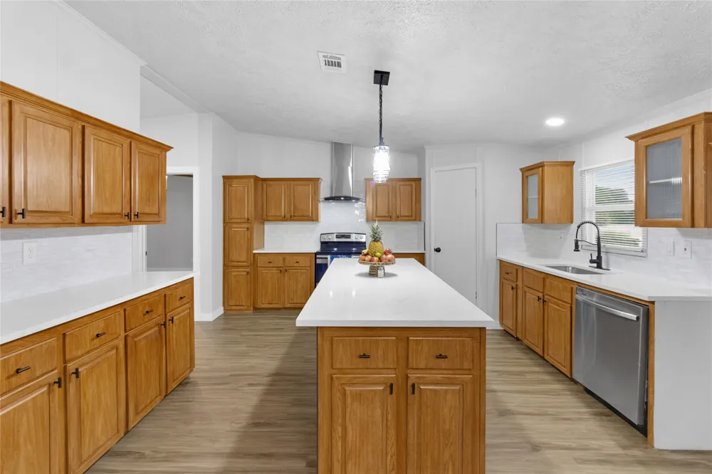 10595 Northlake Circle Kemp, TX 75143