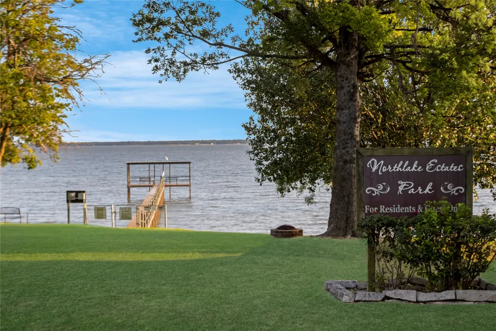 10595 Northlake Circle Kemp, TX 75143