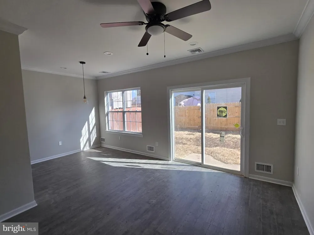 40 RUSSEL SMITH Lawrence, NJ 08648