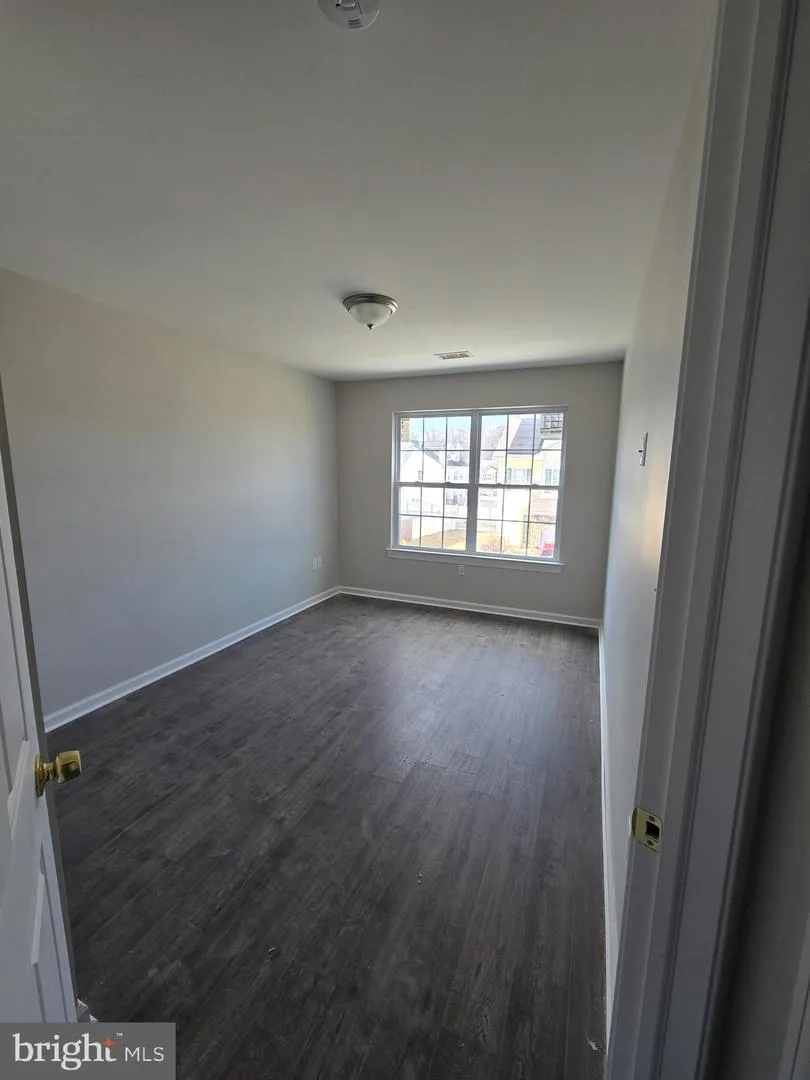 40 RUSSEL SMITH Lawrence, NJ 08648