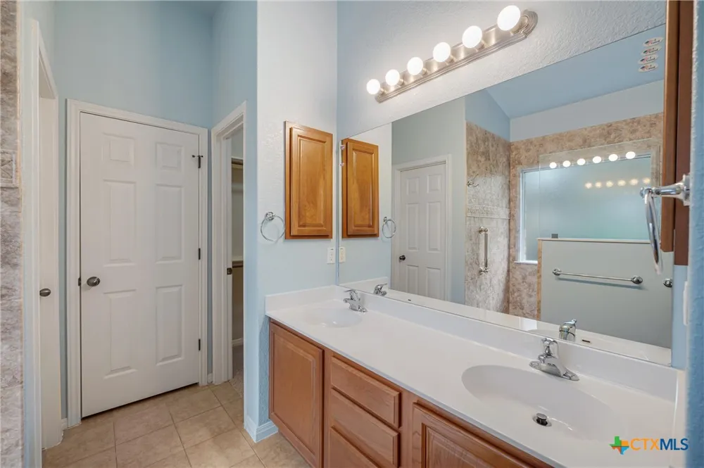 1036 San Pedro New Braunfels, TX 78132