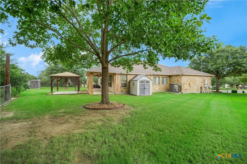 1036 San Pedro New Braunfels, TX 78132