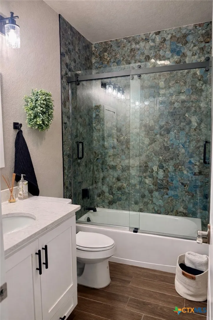 231 Navarro Xing Street #7B Seguin, TX 78155