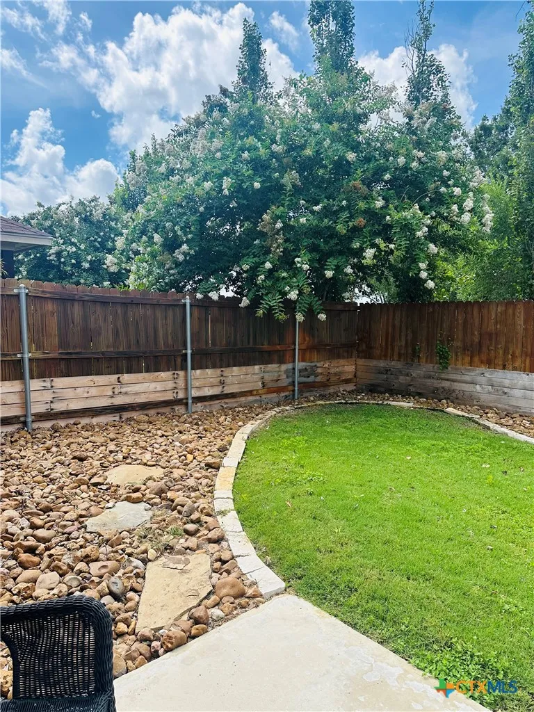 231 Navarro Xing Street #7B Seguin, TX 78155