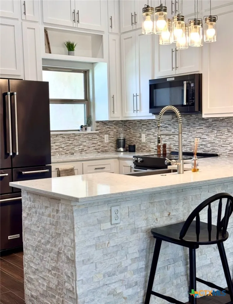 231 Navarro Xing Street #7B Seguin, TX 78155