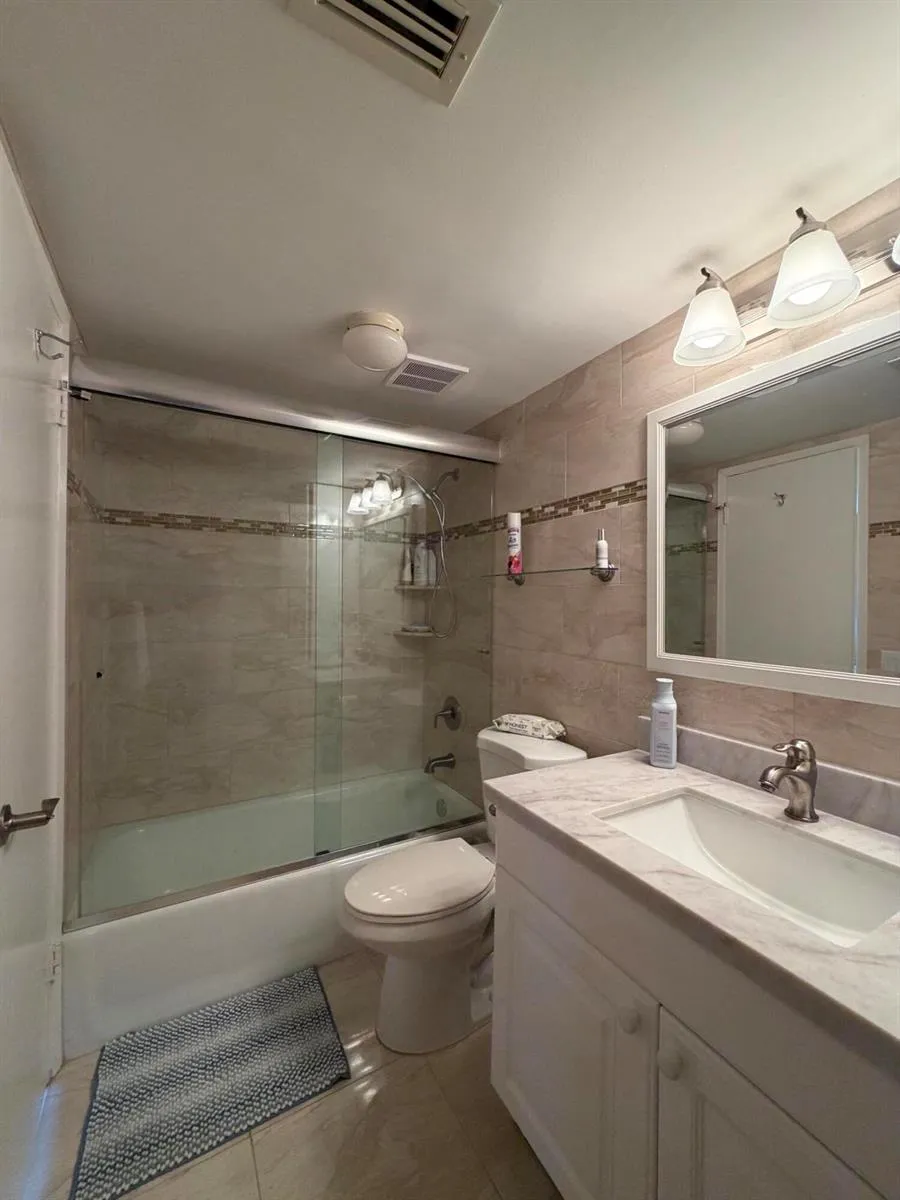 1160 Hillsboro Mile #604 Hillsboro Beach, FL 33062