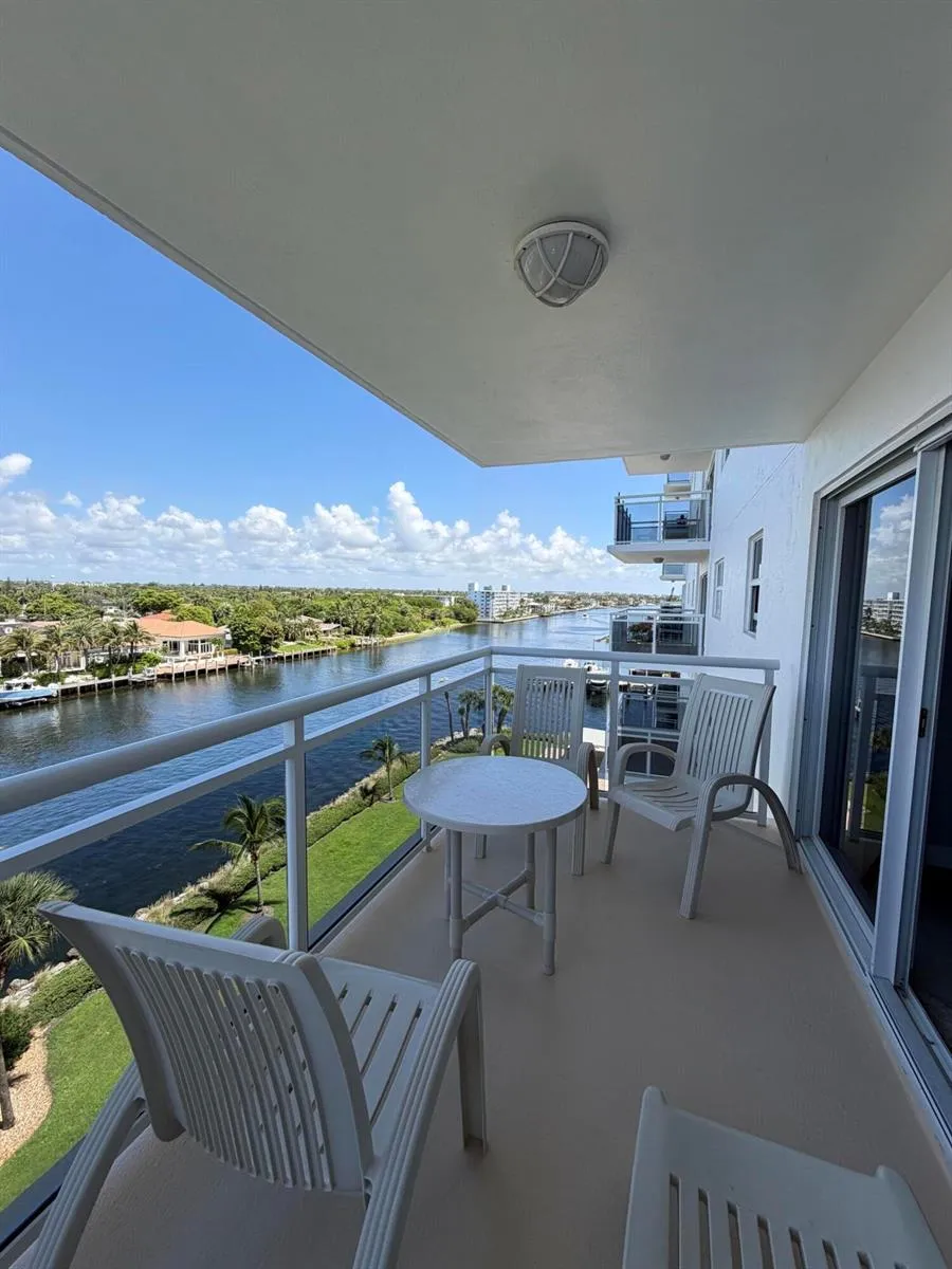 1160 Hillsboro Mile #604 Hillsboro Beach, FL 33062