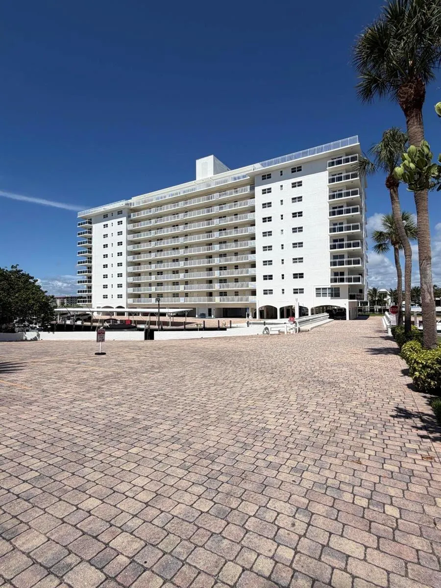 1160 Hillsboro Mile #604 Hillsboro Beach, FL 33062