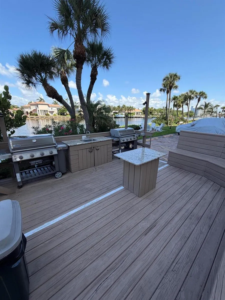 1160 Hillsboro Mile #604 Hillsboro Beach, FL 33062