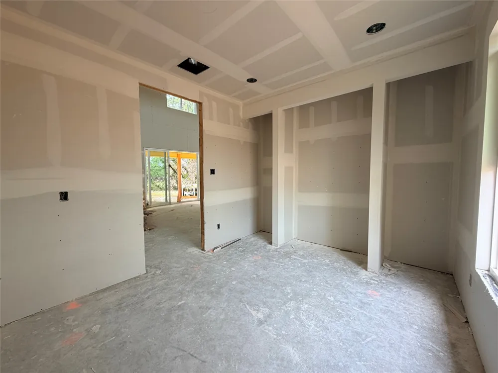 Cecil Court Poolville, TX 76487