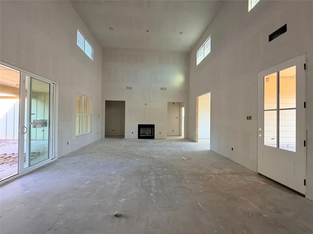 Cecil Court Poolville, TX 76487
