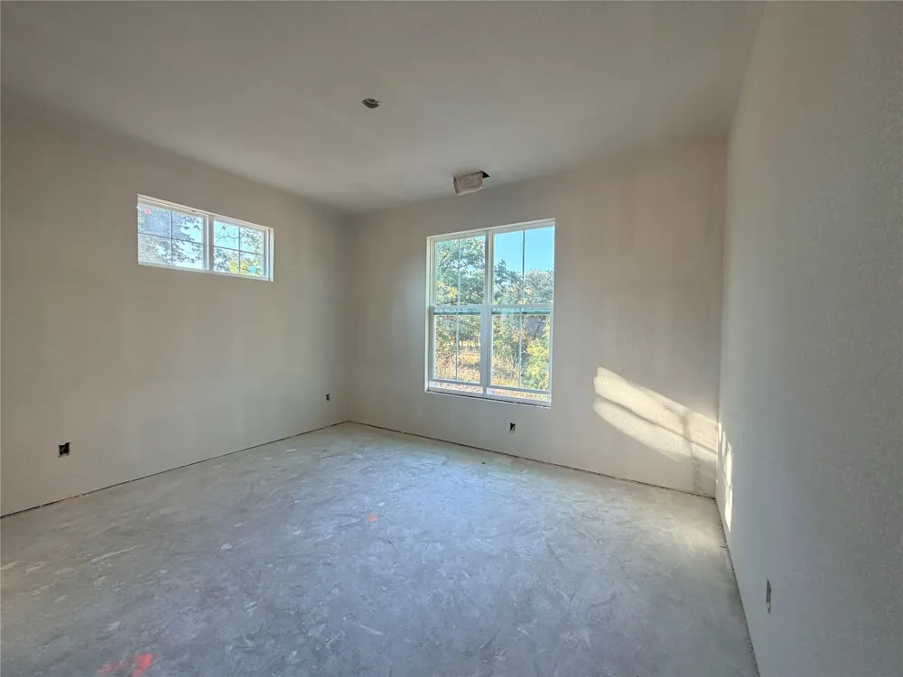 Cecil Court Poolville, TX 76487