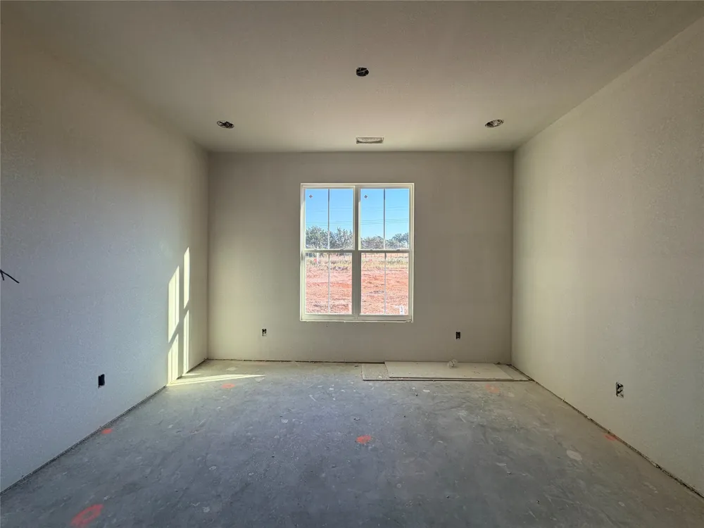 Cecil Court Poolville, TX 76487
