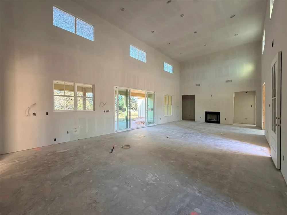 Cecil Court Poolville, TX 76487