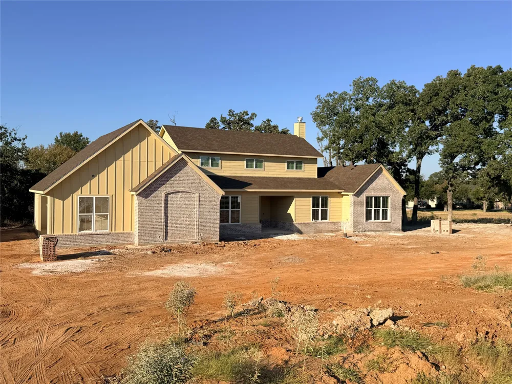 Cecil Court Poolville, TX 76487