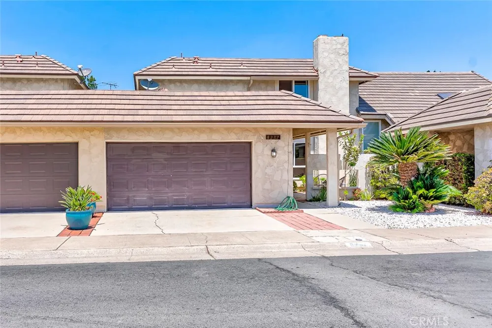 8237 Henshaw Buena Park, CA 90621