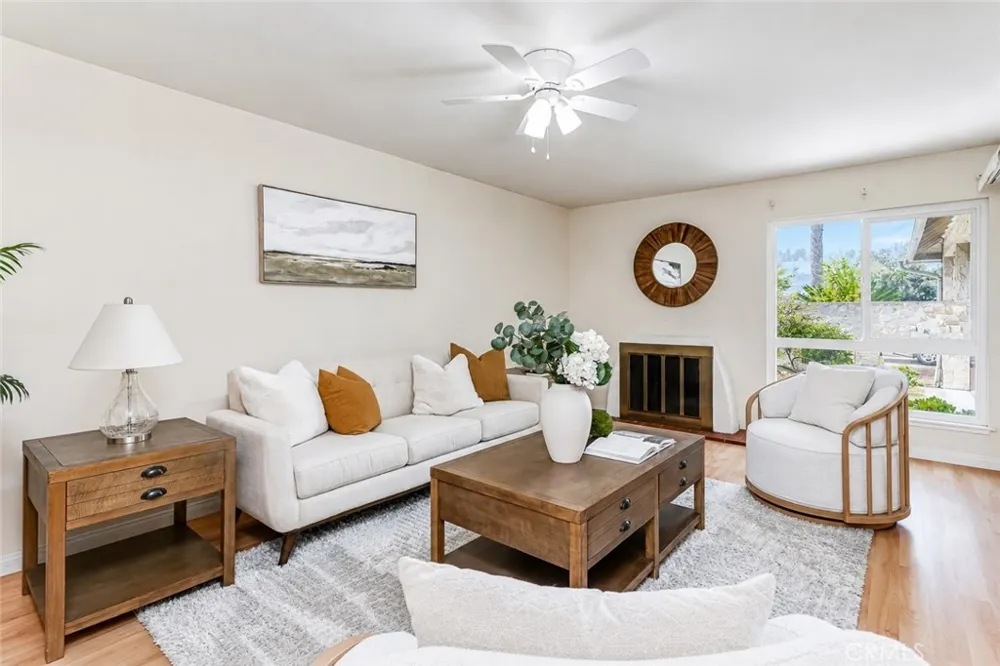 8237 Henshaw Buena Park, CA 90621