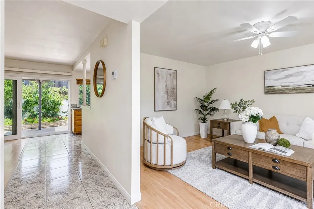 8237 Henshaw Buena Park, CA 90621