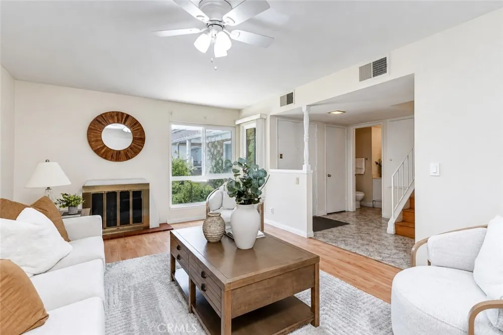 8237 Henshaw Buena Park, CA 90621