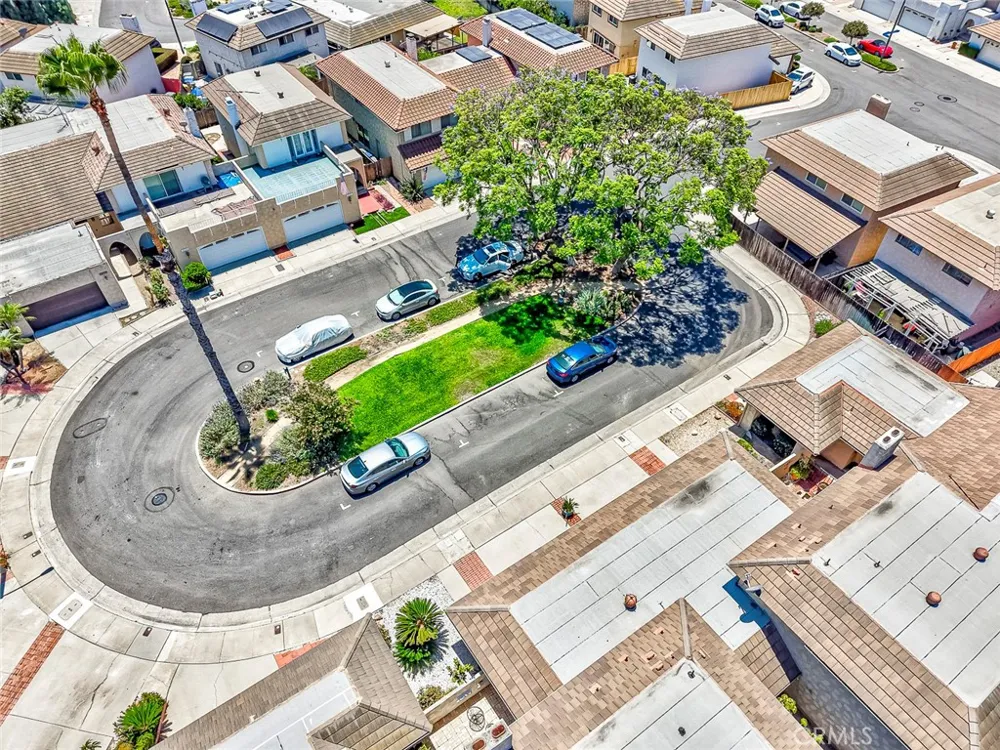 8237 Henshaw Buena Park, CA 90621
