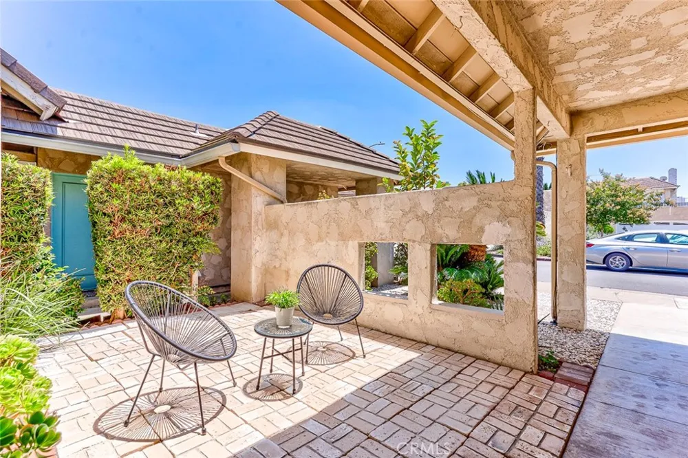 8237 Henshaw Buena Park, CA 90621
