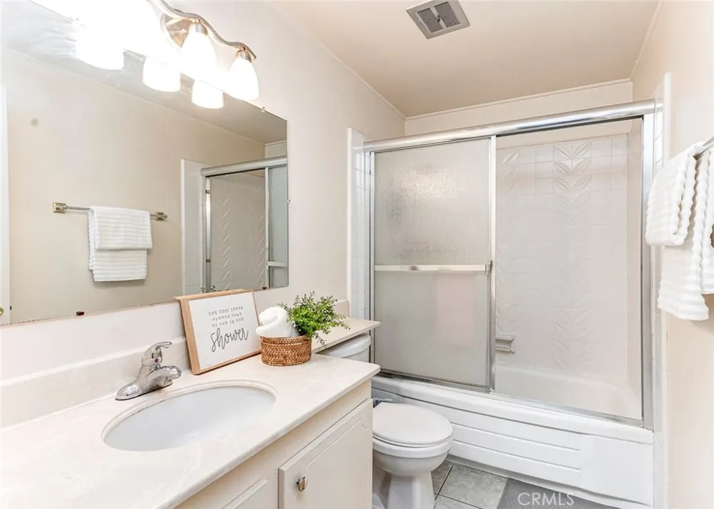 8237 Henshaw Buena Park, CA 90621