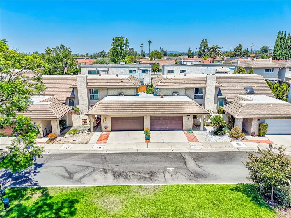 8237 Henshaw Buena Park, CA 90621