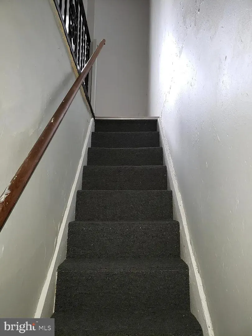 30 MONTGOMERY PLACE Trenton, NJ 08618