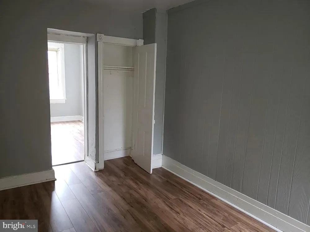 30 MONTGOMERY PLACE Trenton, NJ 08618