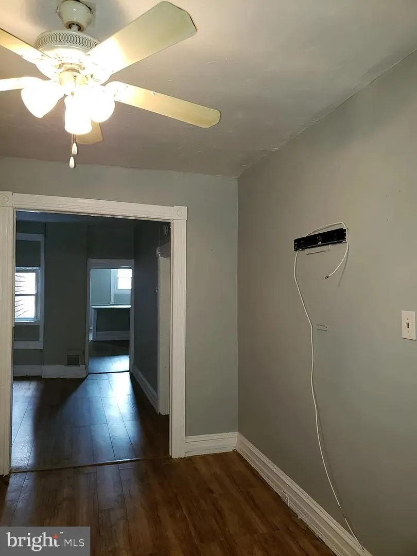 30 MONTGOMERY PLACE Trenton, NJ 08618