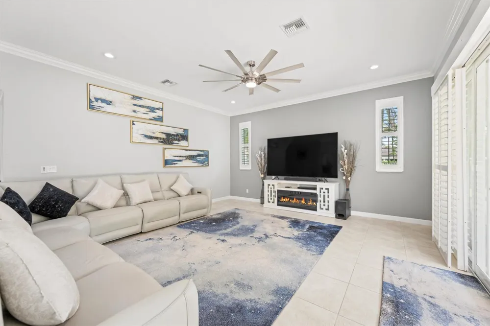 11158 Mainsail Court Wellington, FL 33449