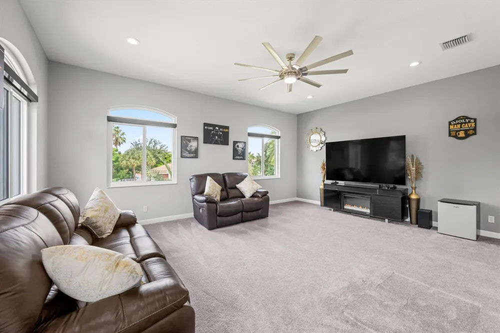 11158 Mainsail Court Wellington, FL 33449