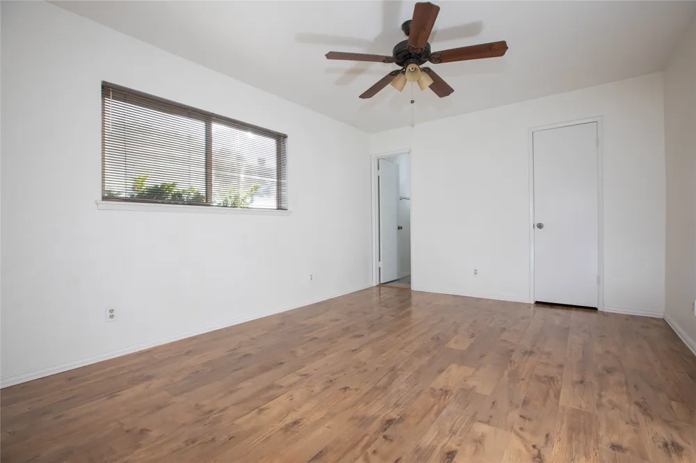 4705 Largo Trail Garland, TX 75044