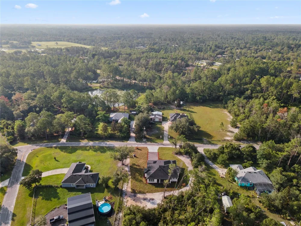 30643 APRICOT AVENUE Eustis, FL 32736