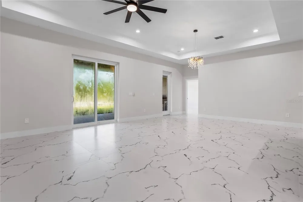 30643 APRICOT AVENUE Eustis, FL 32736