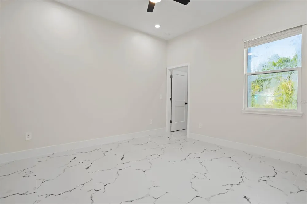 30643 APRICOT AVENUE Eustis, FL 32736