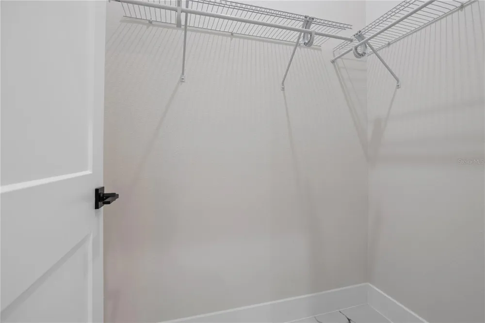 30643 APRICOT AVENUE Eustis, FL 32736