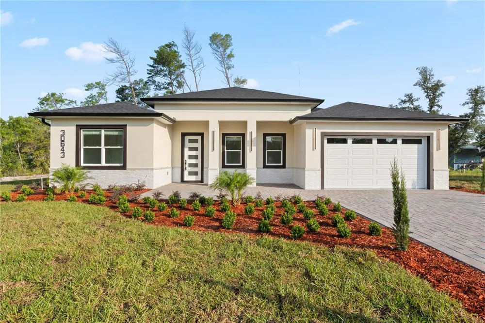 30643 APRICOT AVENUE Eustis, FL 32736