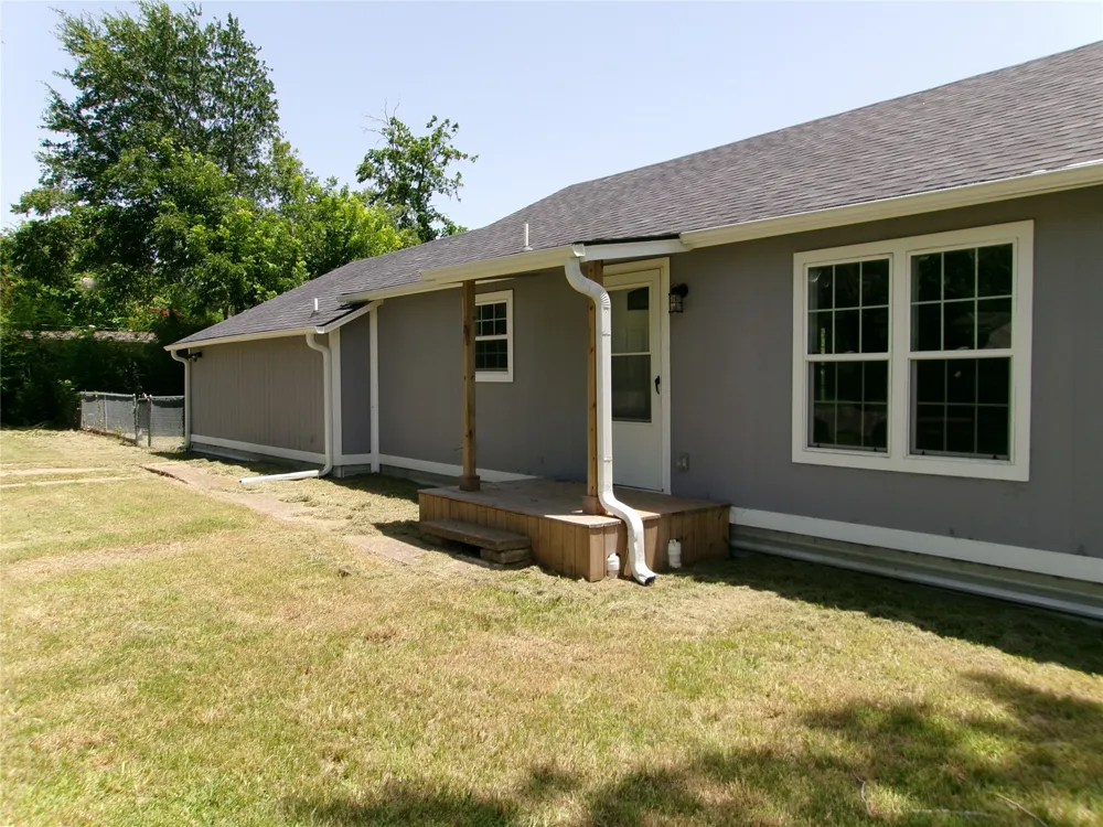 419 W Evans Avenue Bonham, TX 75418