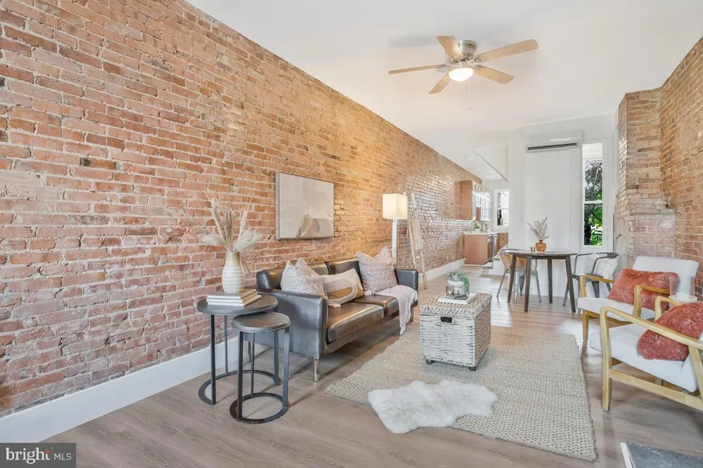2837 HUNTINGDON AVENUE Baltimore, MD 21211