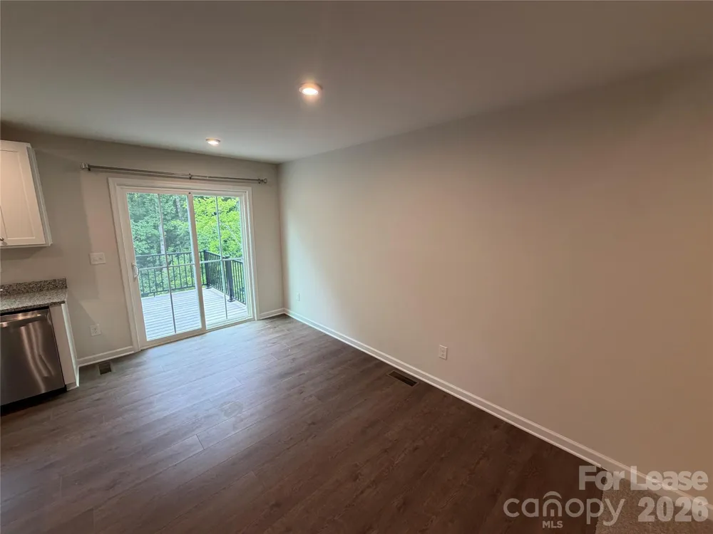 5945 Granbury Drive Kannapolis, NC 28081