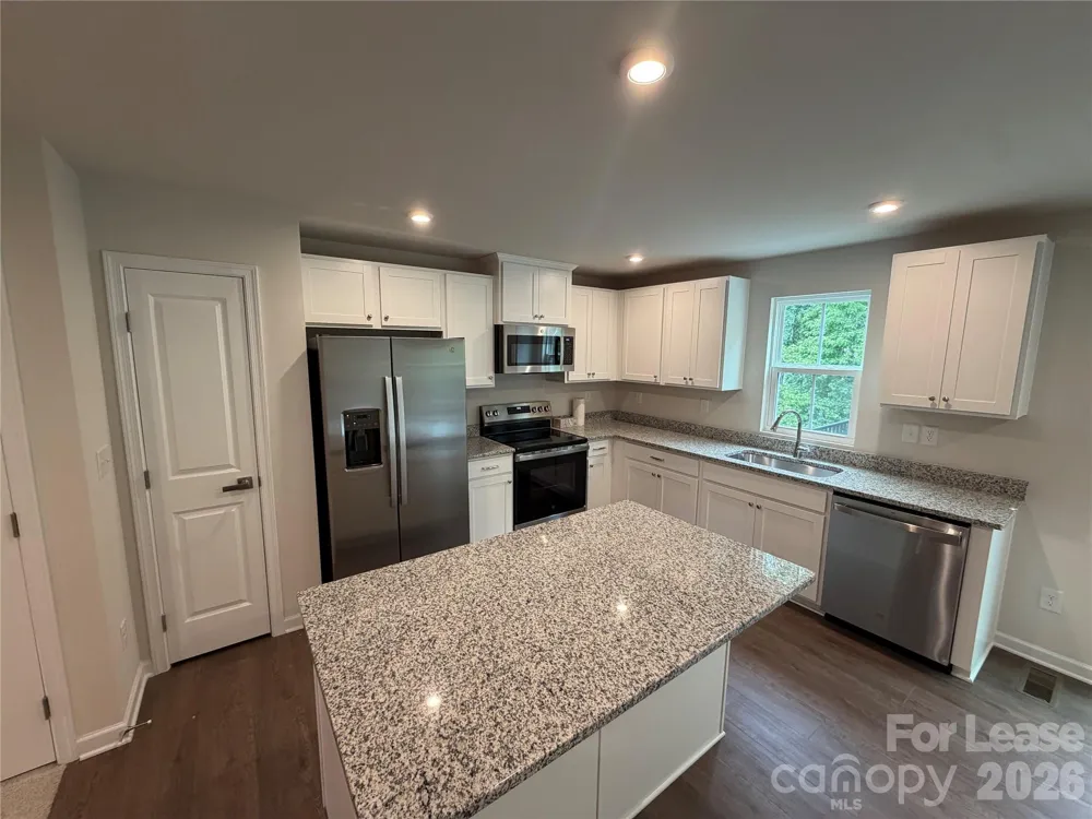 5945 Granbury Drive Kannapolis, NC 28081