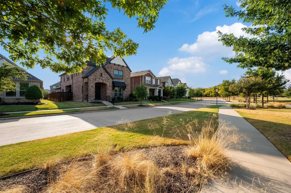 4861 Claire Lane Fairview, TX 75069