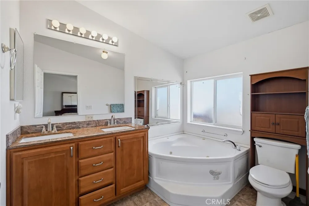 2659 Reid Lane Clearlake, CA 95422