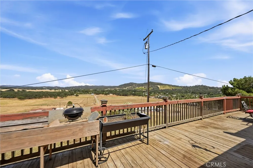 2659 Reid Lane Clearlake, CA 95422