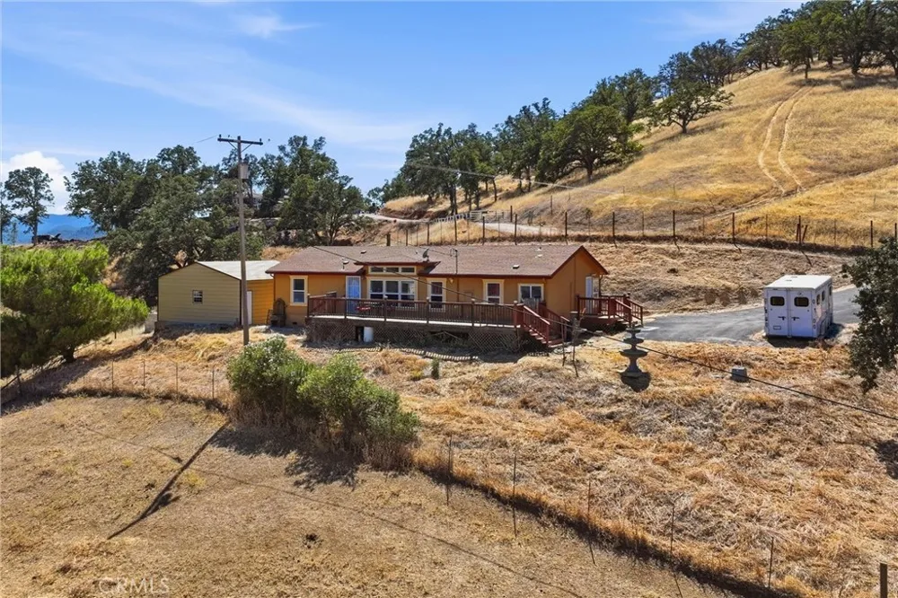 2659 Reid Lane Clearlake, CA 95422